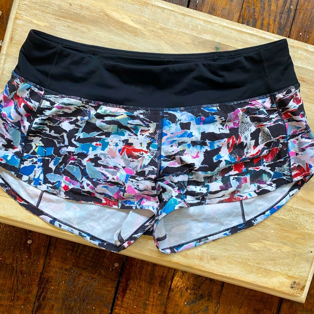 Lululemon 2.5” Speed Up Shorts